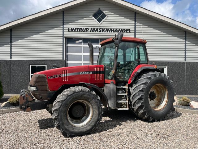 Case IH MX 200