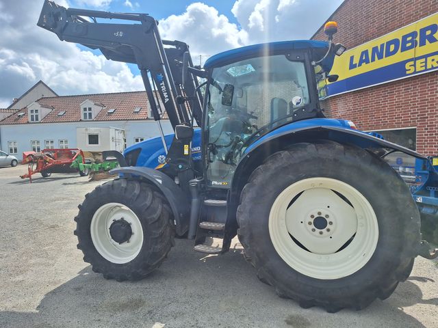 New Holland T6010