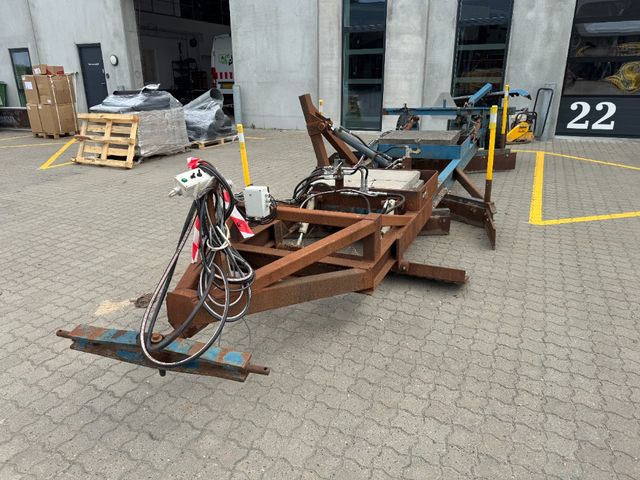 Bugseret 7meter el/hydraulisk vejhøvl Kværs