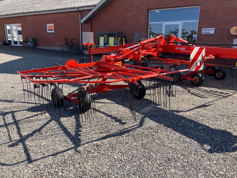 Kuhn GA 8121 - Hø- og halmhåndtering - River og vendere - 4
