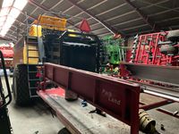 New Holland BB9090 med parkland ballevogn - Pressere - Bigballe - 9