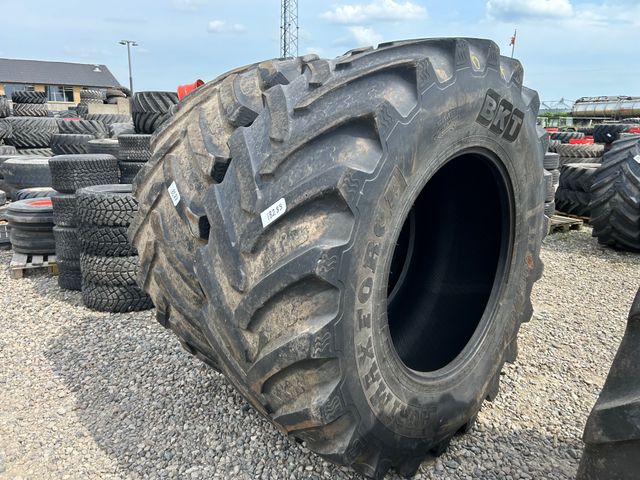BKT 800/70R42