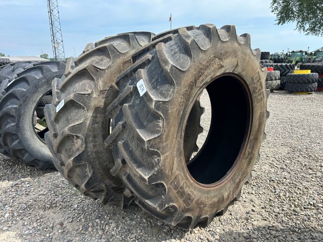 BKT 520/85R38