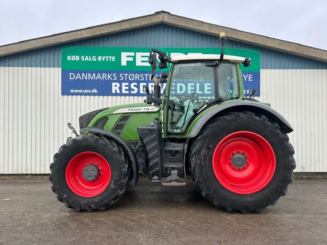 Fendt 718 Vario S4 Profi Plus