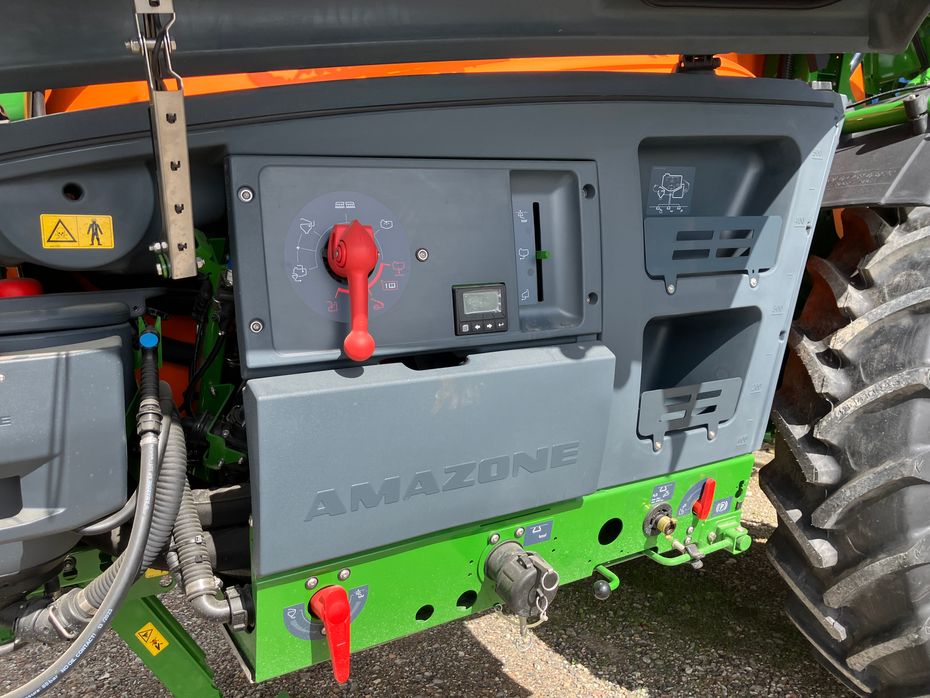 Amazone UX 5201 Super  UX 5201 Super, 30 m bom med indklap til 28 meter, Sælges for kunde - Sprøjter - Trailersprøjter - 9