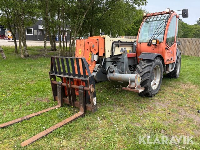 JLG 4013