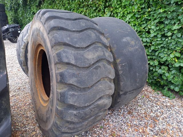 Michelin Goodyear 23.5R25 dæk. 3 stk.
