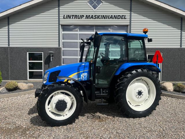 New Holland TL90A