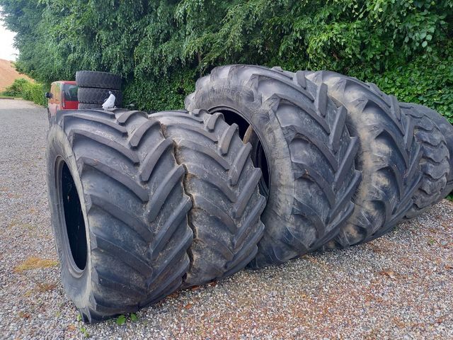 Michelin Xeobib 710mm + 600mm Dæk.