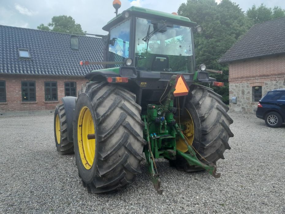 John Deere 4255 TRAKTOR - Traktorer - Traktorer 4 wd - 3