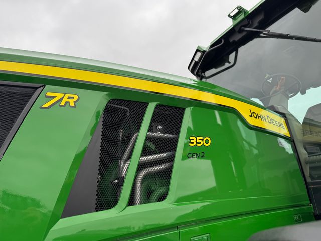 John Deere 7R 330
