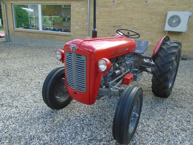 Massey Ferguson 35 benzin Meget velholdt