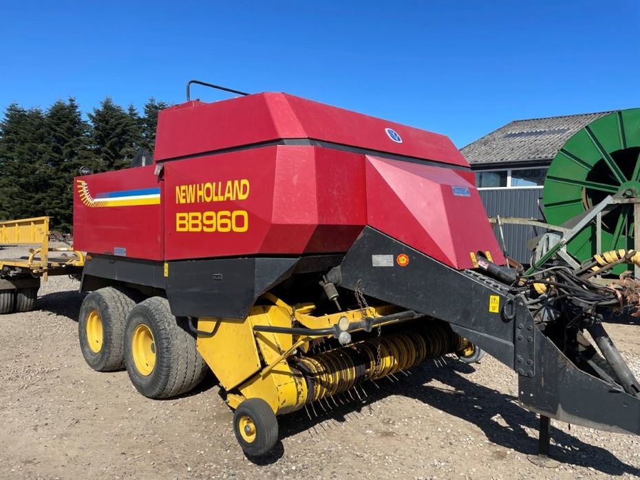 New Holland BB 960 R    Snitter - Pressere - Midi bigballe - 3