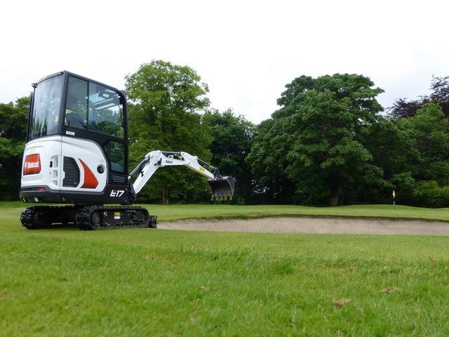 Bobcat E17