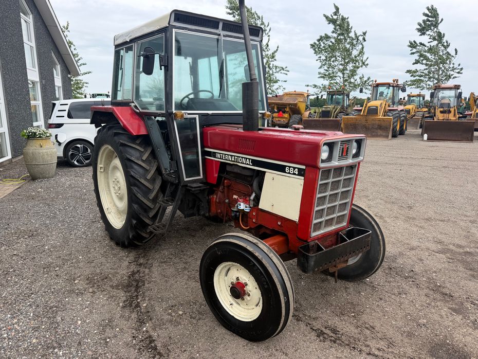 Case IH 684 Regulær traktor - Traktorer - Traktorer 2 wd - 2