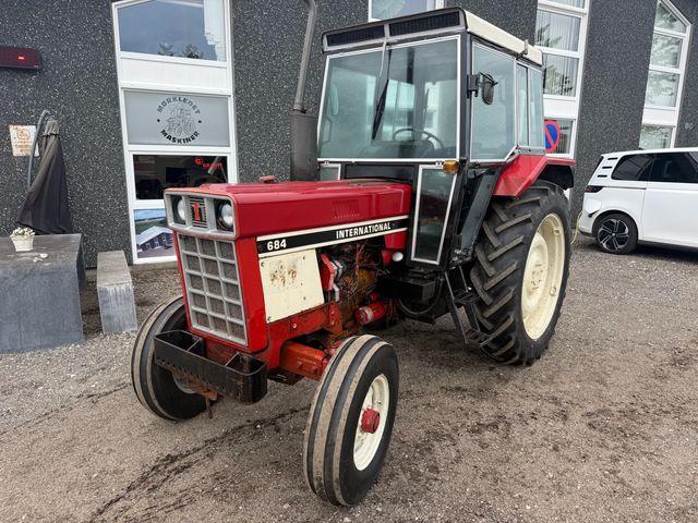 Case IH 684