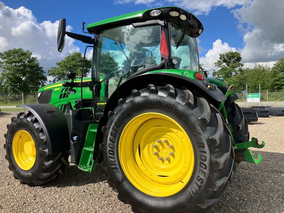 John Deere 6155R Ultimate Edition - Traktorer - Traktorer 4 wd - 9
