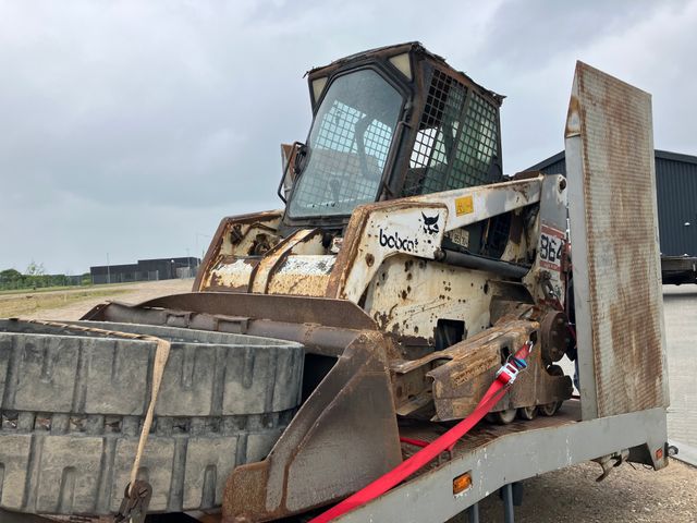 Bobcat 864