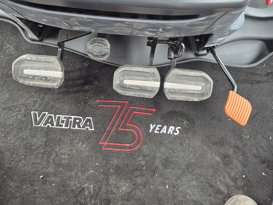 Valtra Q305 - Traktorer - Traktorer 4 wd - 5