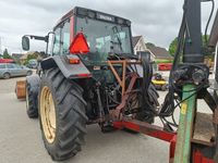 Valtra Valmet 8050 med en Veto 