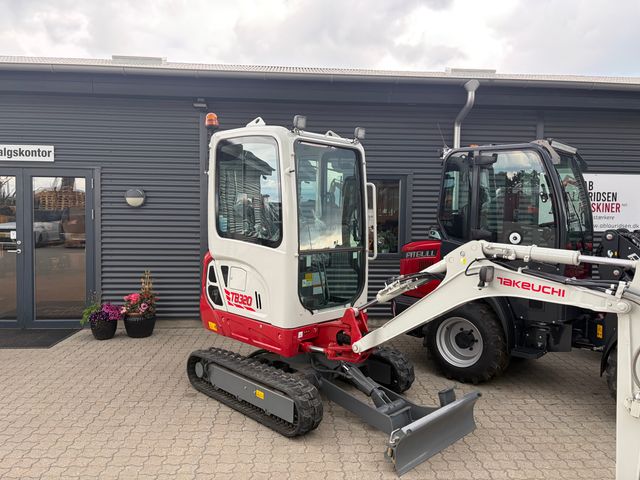 Takeuchi TB320