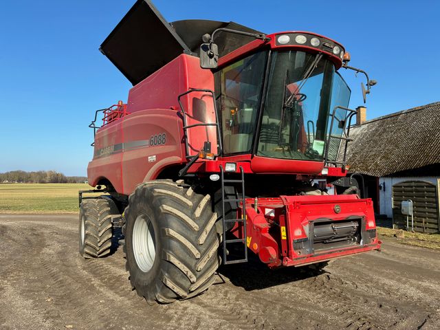 Case IH Axial Flow 6088