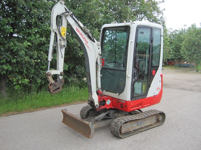 Takeuchi TB 216