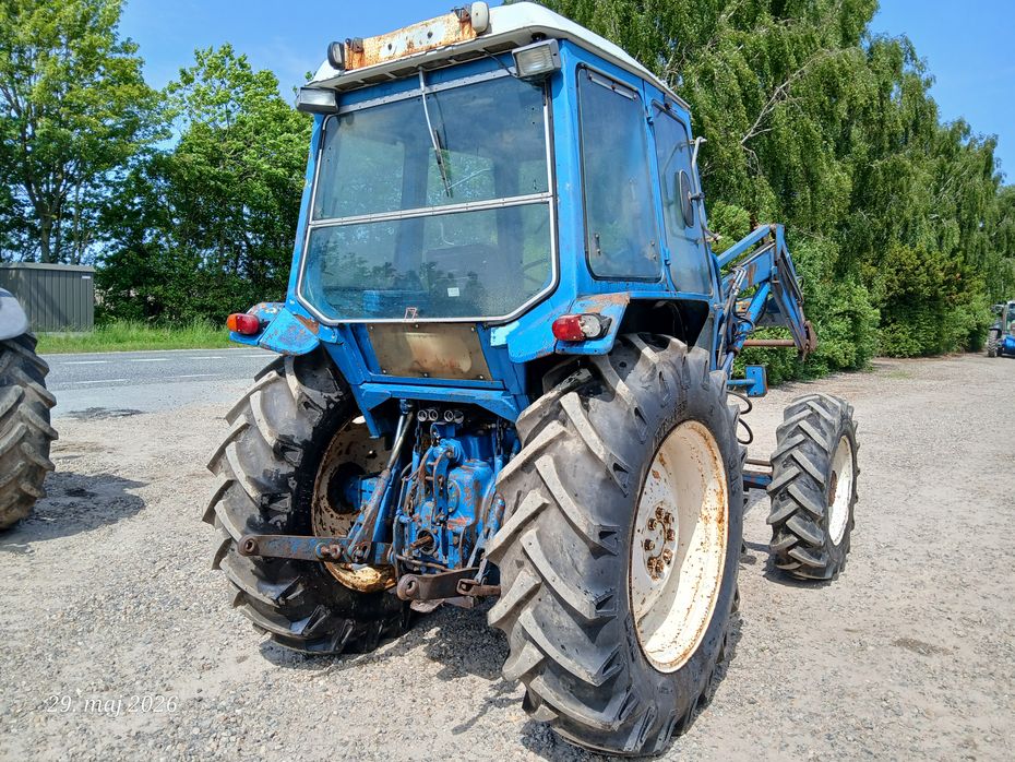 Ford 6600 4 WD med frontlæsser - Traktorer - Traktorer 4 wd - 5