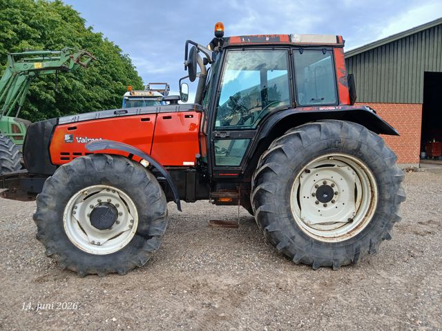 Valmet MEGA 8450