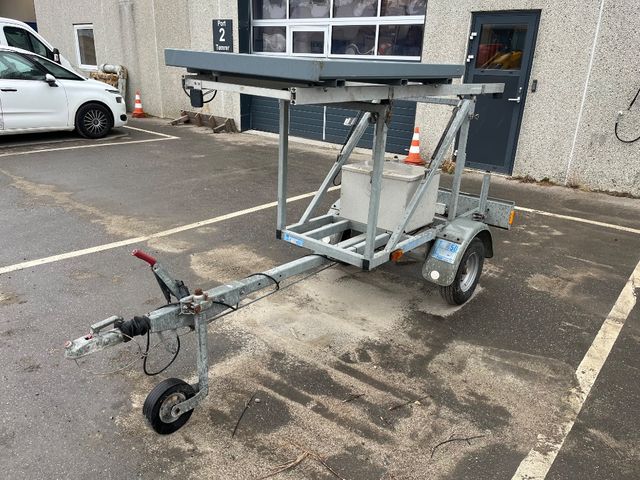 PHV Trailer med fartmåler
