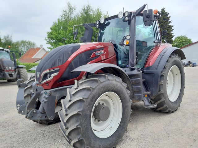 Valtra T235 Direct