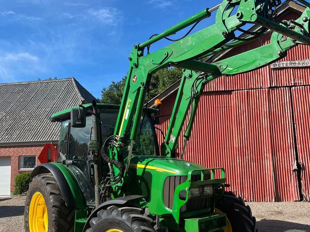 John Deere 5820 4WD TURBO