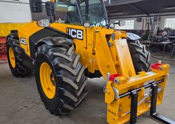 JCB 54170 Agri Super rg 2019 med 5500 timer 40km 145 hk