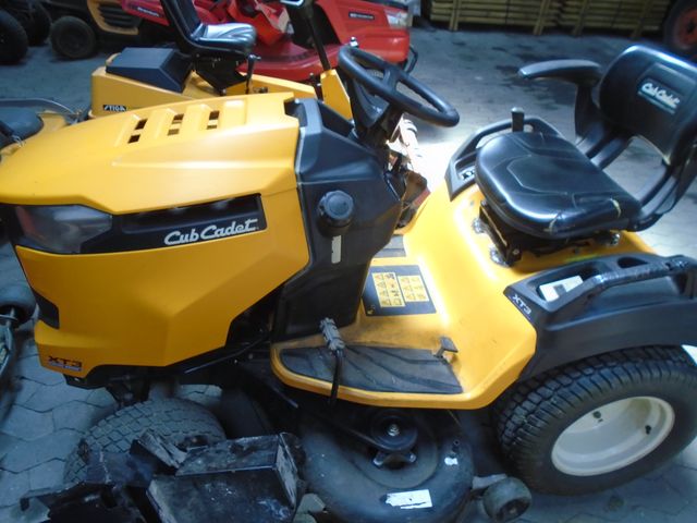 Cub Cadet XT3 127 cm