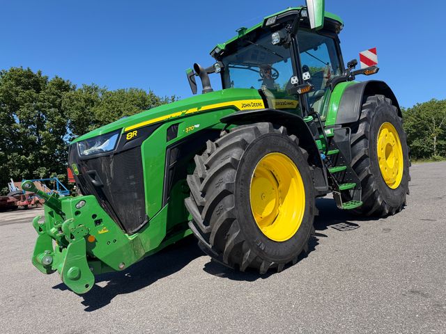 John Deere 8R370