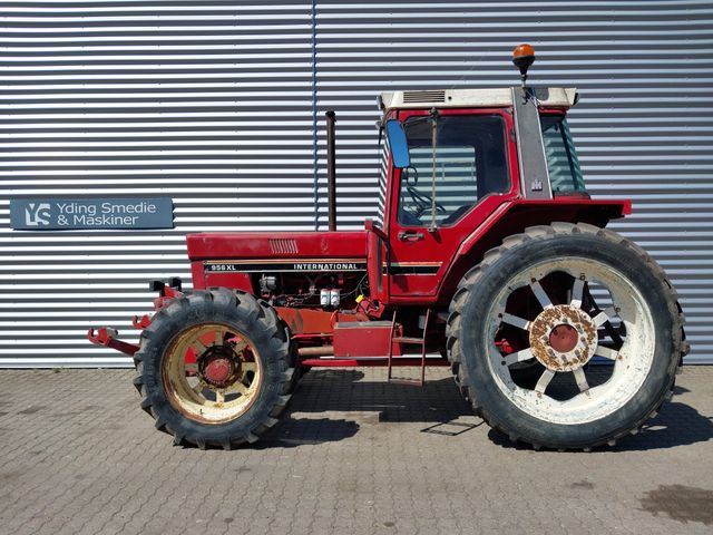 IH 956 AXL
