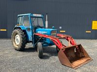 Ford 4000 med frontlæsser