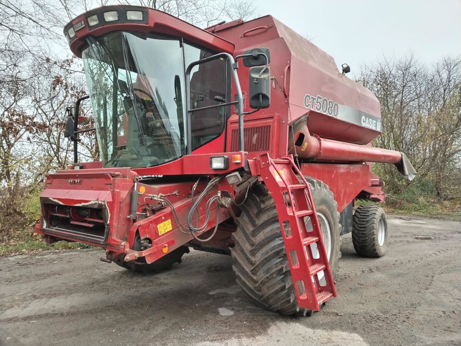 New Holland TX 68 NEW HOLLAND -CASE TX68 RØD - Høstmaskiner - Mejetærskere - 2