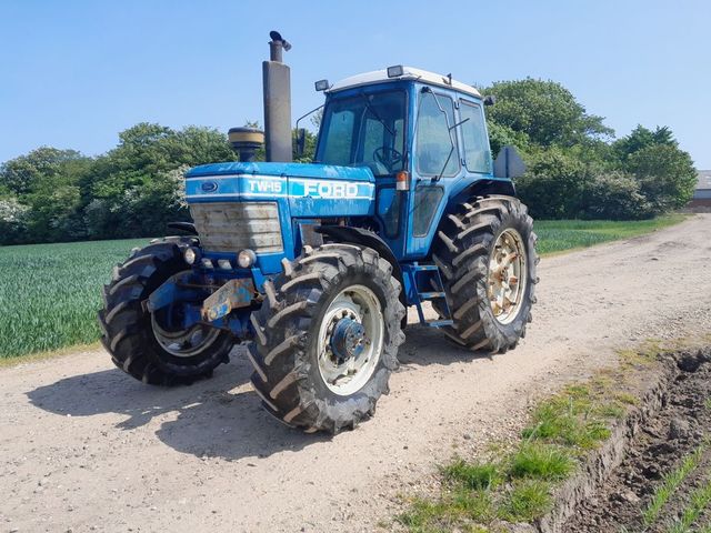 Ford TW 15 Q Cab 4 WD