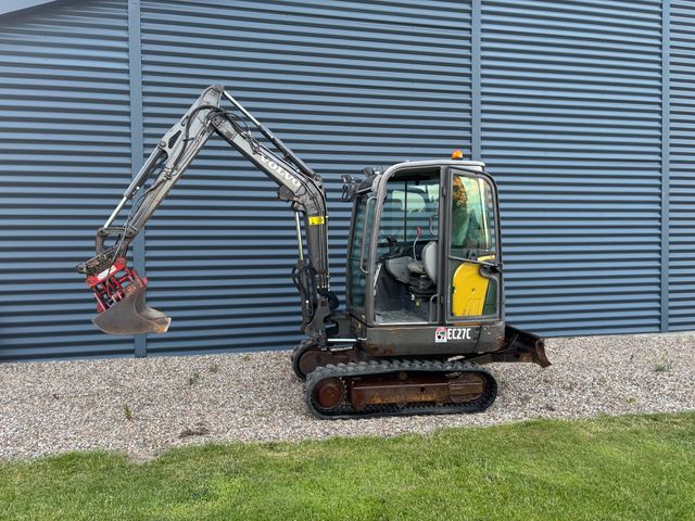 Volvo EC27C
