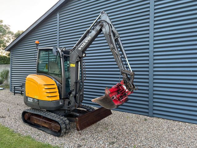 Volvo EC27C