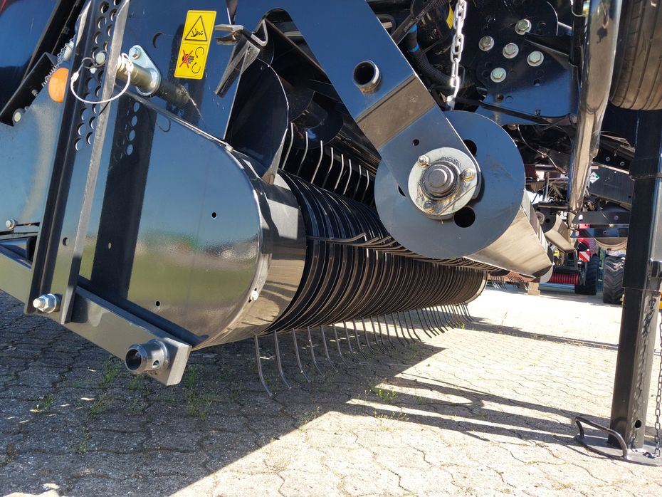 Case IH RB 465 - Pressere - Rundballe - 7