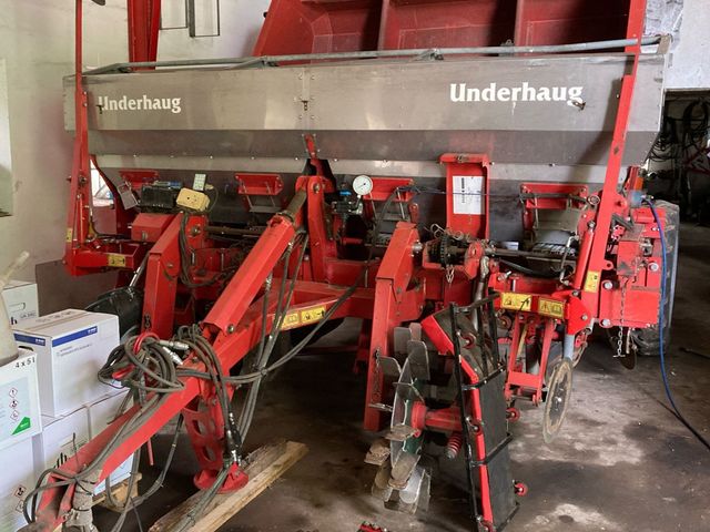 Underhaug 3744
