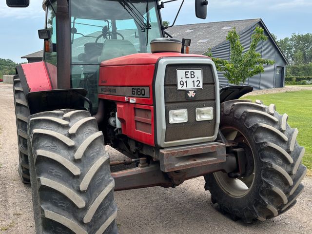 Massey Ferguson 6180