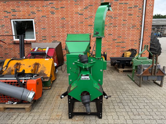 Agri-Machinery WC