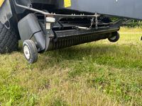 New Holland BB9090 med parkland ballevogn - Pressere - Bigballe - 11