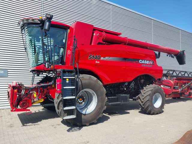 Case IH Axial Flow 5140