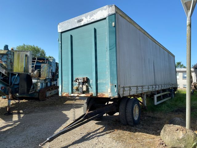 Kel-Berg 11 Meters curtain-sided semi-trailer