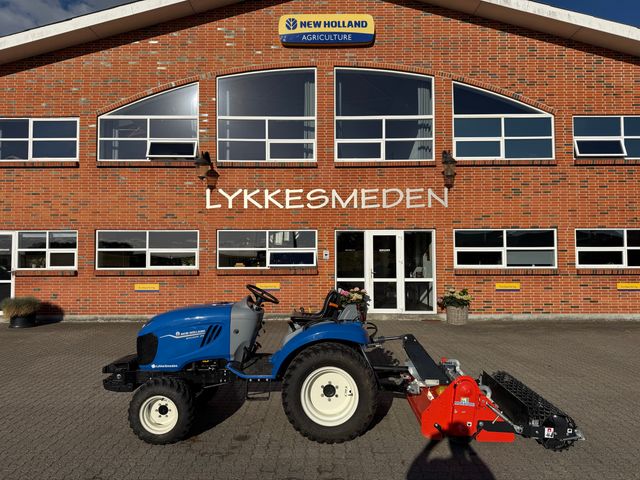 New Holland Boomer 25