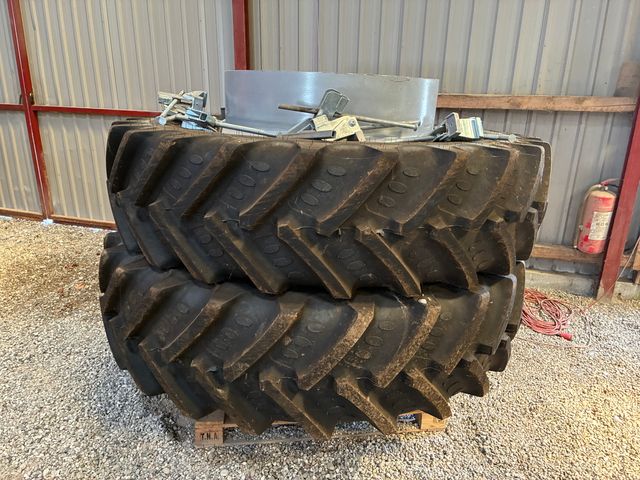BKT 520/85R50